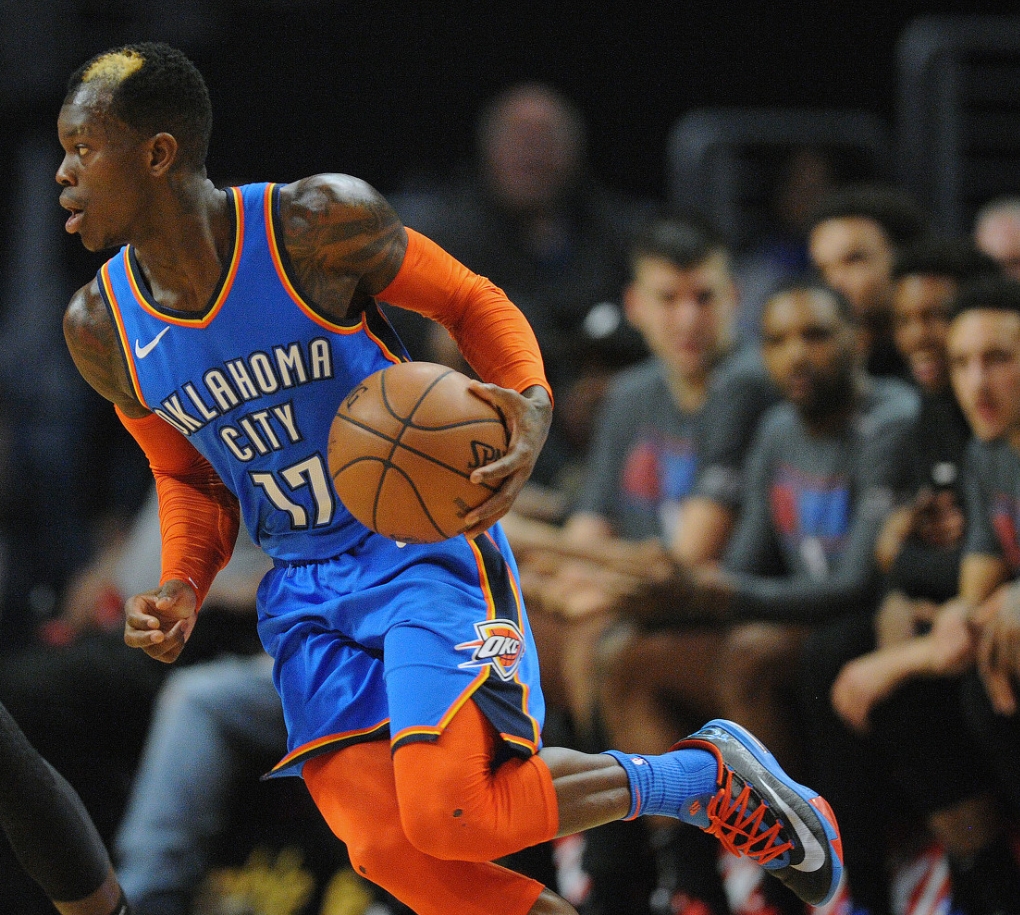 由于伤病频 由于伤病频