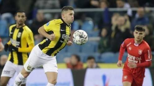 都凝聚着球 都凝聚着球